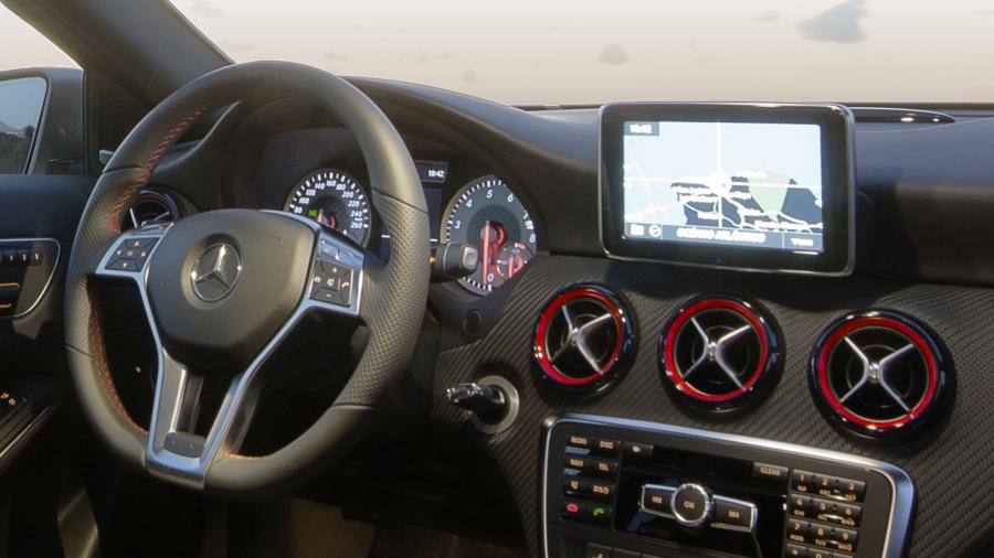  Mercedes-Benz A180 CDI 2012 года  (фото 8 из 24)